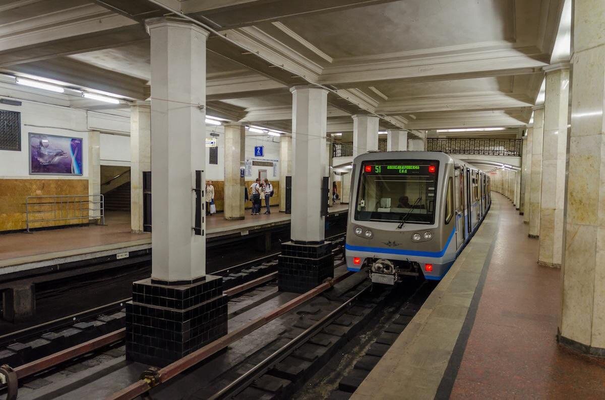 Cтанция метро «Александровский сад» 