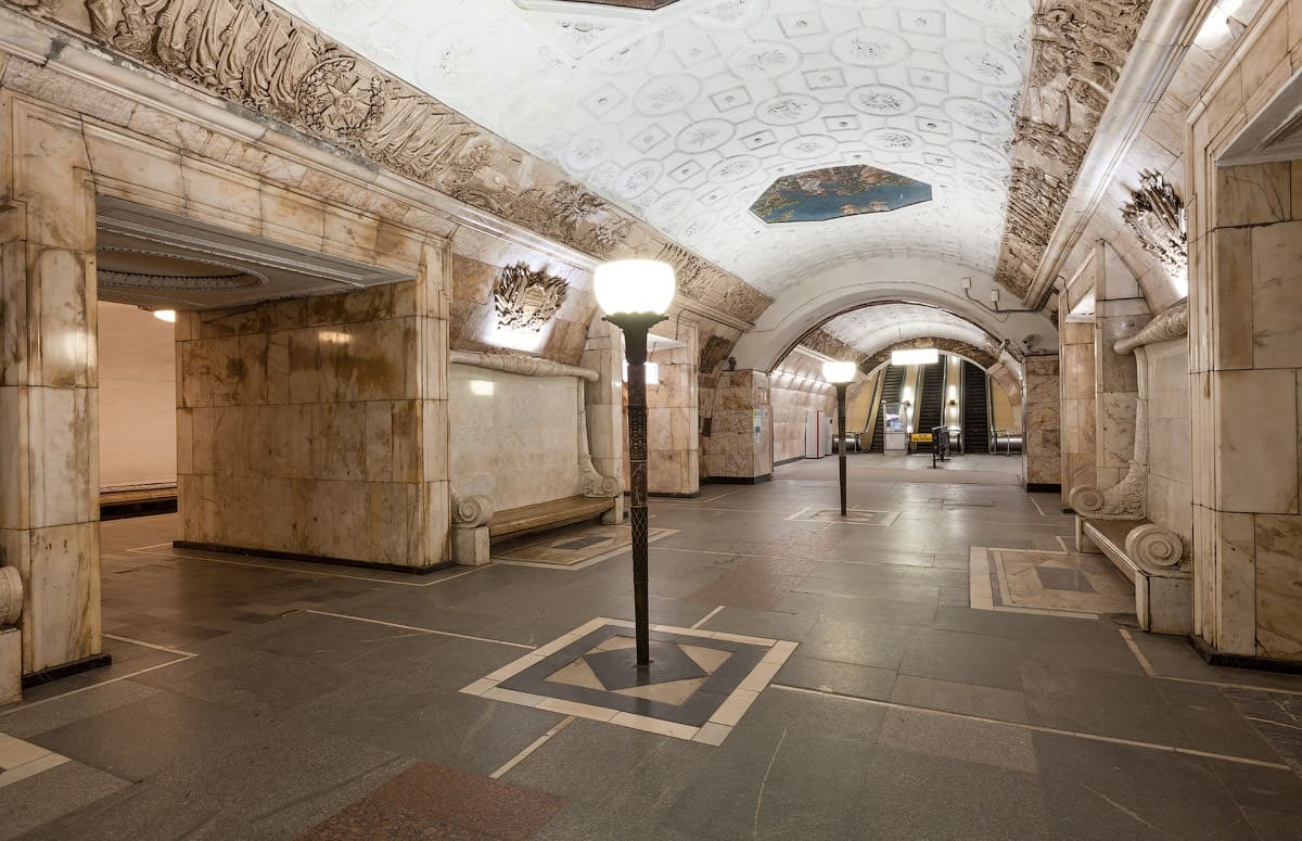 Cтанция метро «Новокузнецкая»